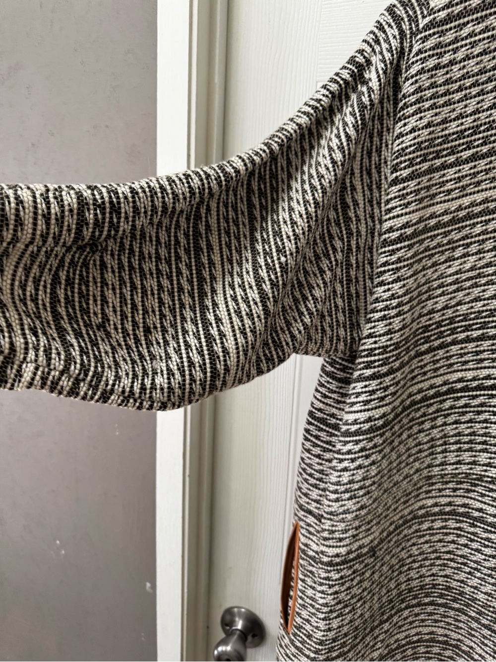 Billy Reid Black & White Striped Open-Front Coatigan - Picture 9 of 12